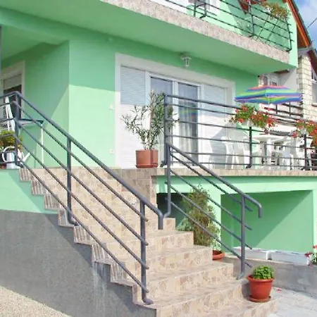 Aniko Nr 7 Vonyarcvashegy