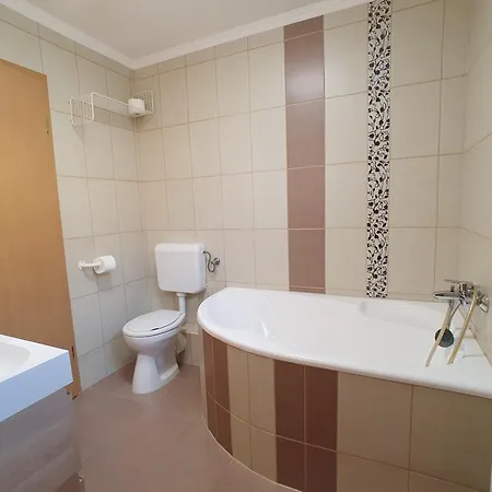 Apartment Aniko Nr 7 *
