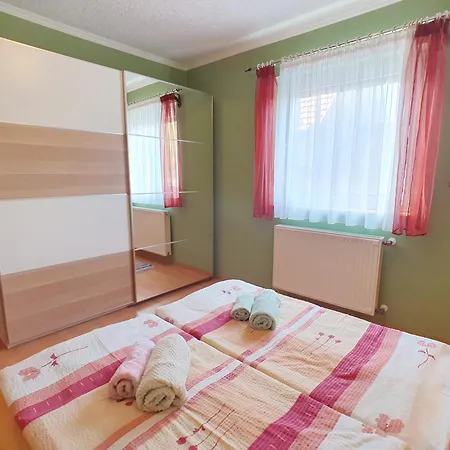 Apartment Aniko Nr 7 *