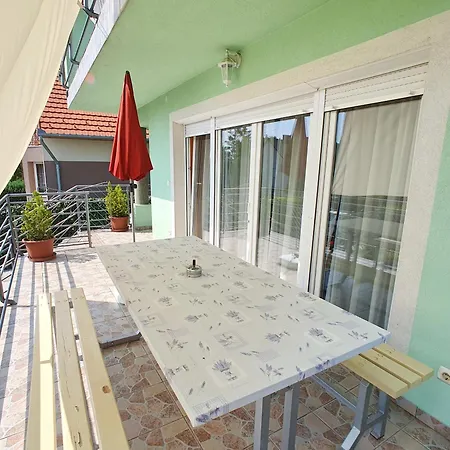 Aniko Nr 7 Apartment Vonyarcvashegy