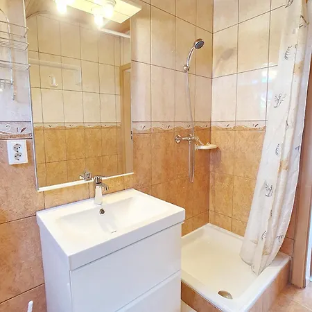 Apartment Aniko Nr 7 *